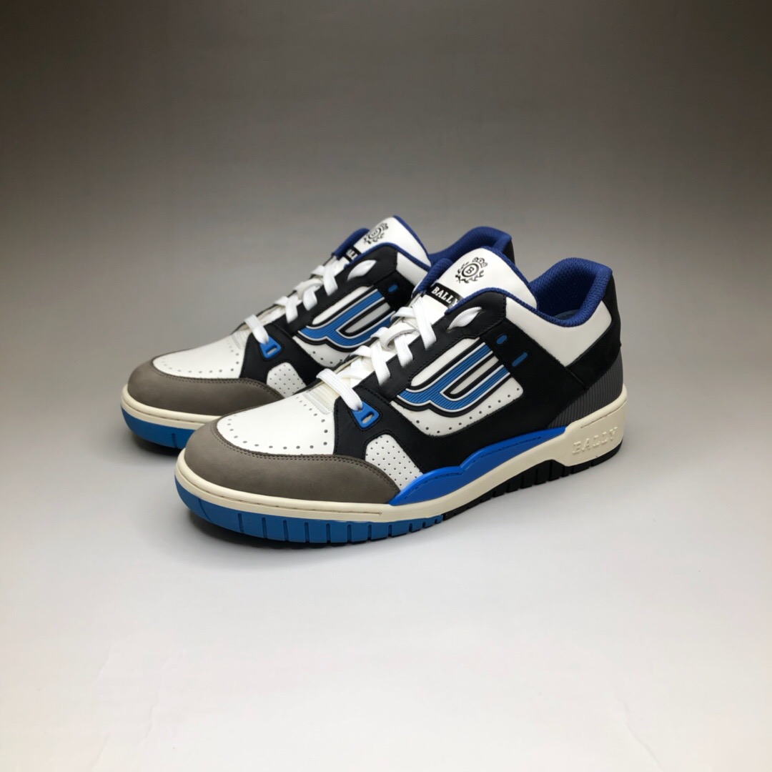 BALLY 발리 챔피온 화이트와 일렉트릭 블루 남성용 소가죽 스니커즈, MEN\'S PLAIN CALF LEATHER TRAINER IN WHITE AND ELECTRIC BLUE