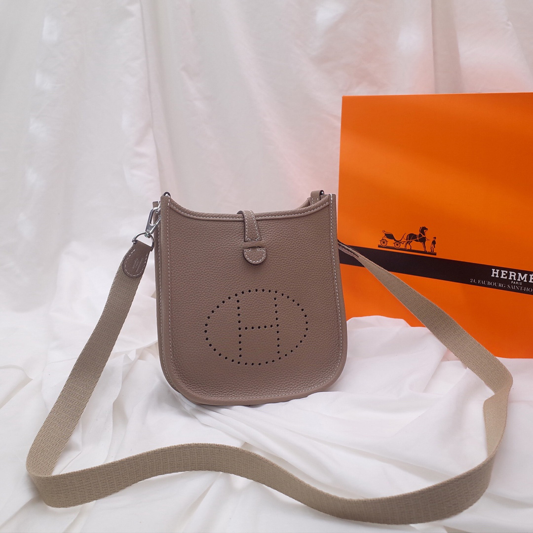 HERMES 에르메스 에블린(Evelyne)16백