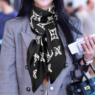 LOUIS VUITTON 루이비통 스카프