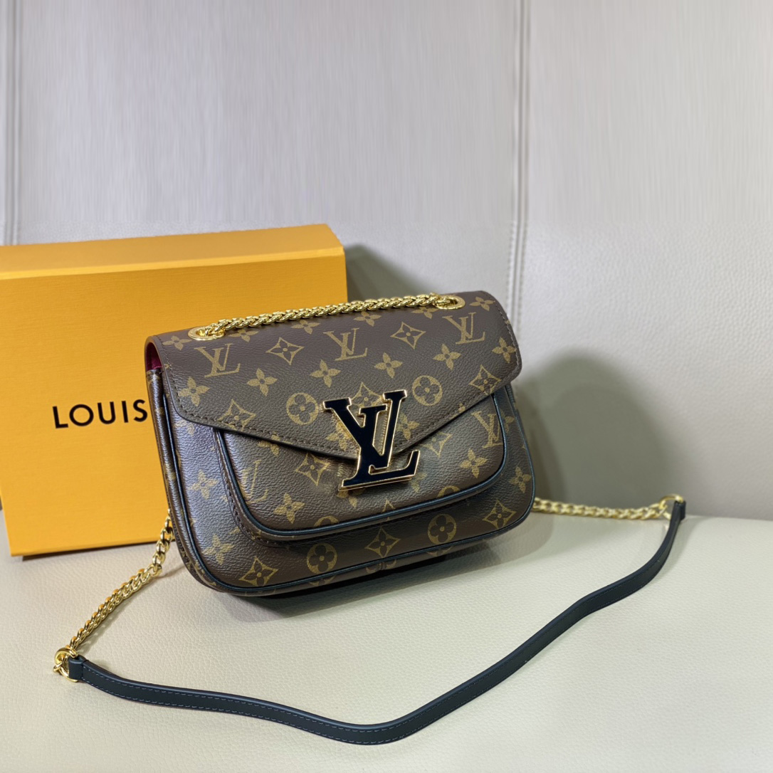 LOUIS VUITTON 루이비통 멀티 포쉐트 악세수아