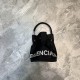 BALENCIAGA 발렌시아가 버킷백