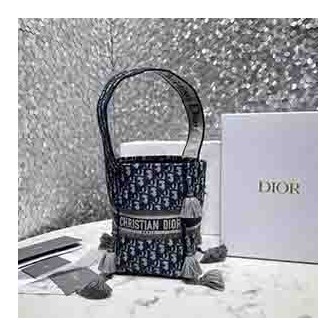 DIOR 디올