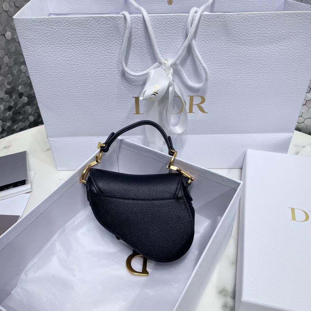 DIOR 디올