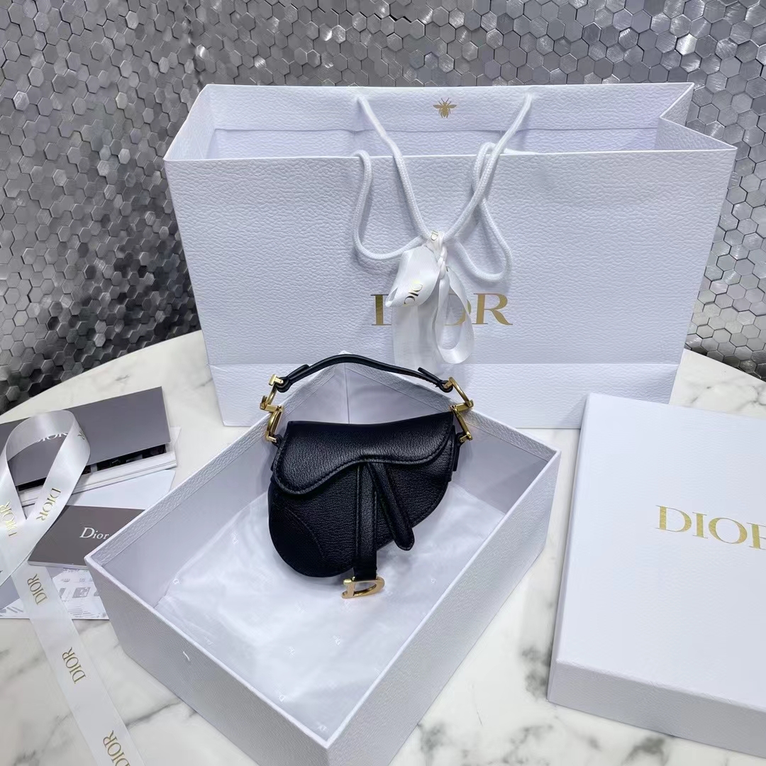 DIOR 디올