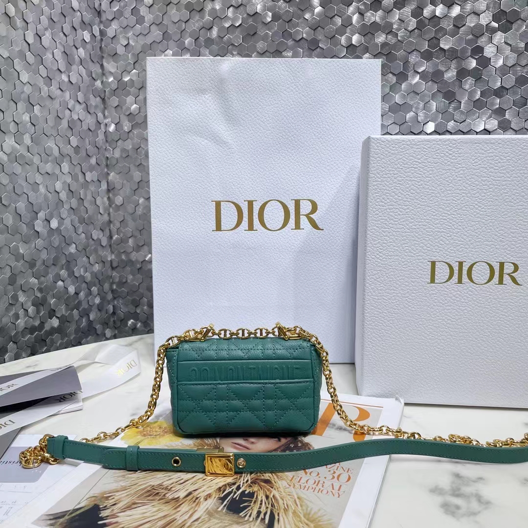 DIOR 디올