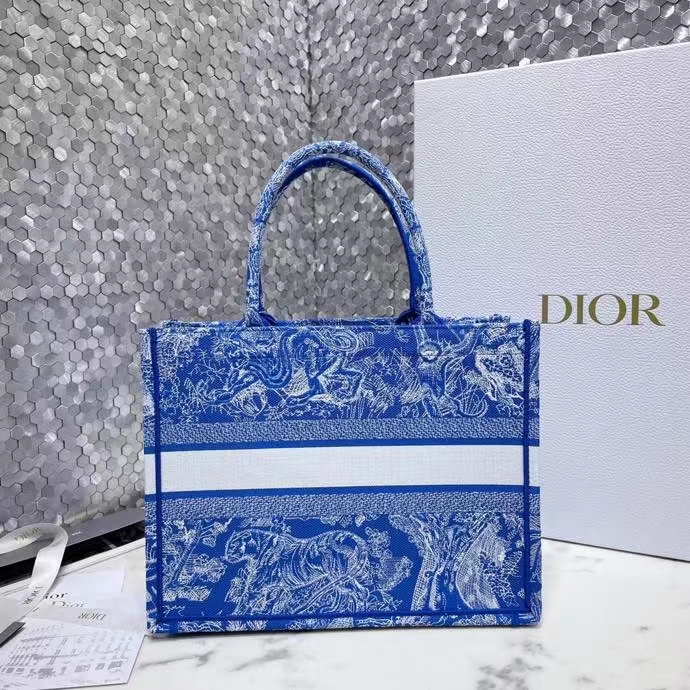 DIOR 디올