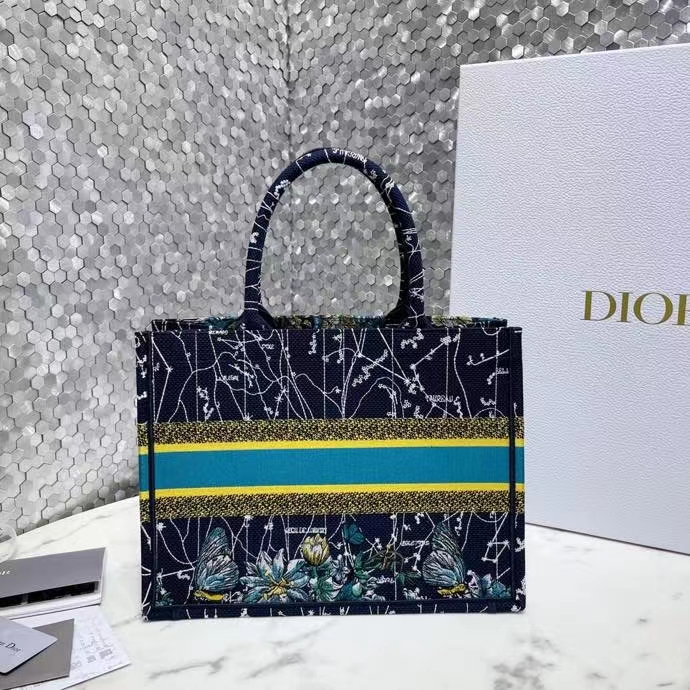 DIOR 디올