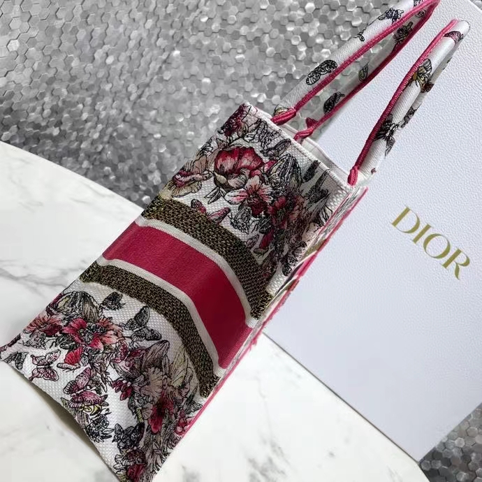 DIOR 디올