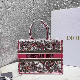 DIOR 디올