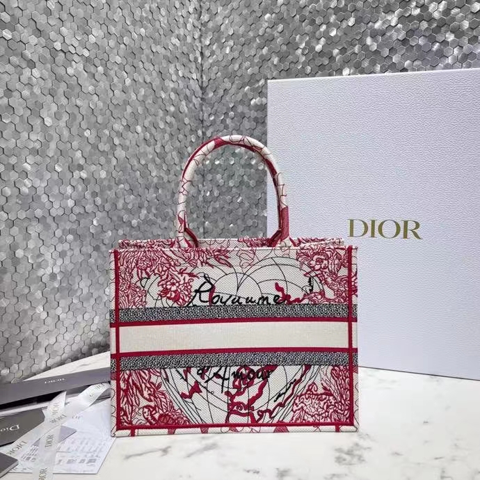 DIOR 디올