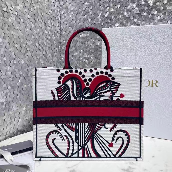 DIOR 디올