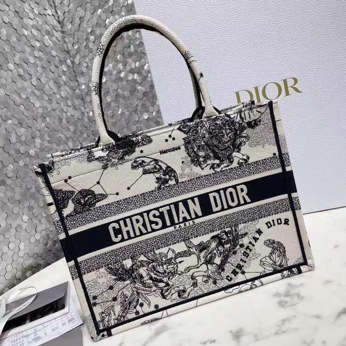 DIOR 디올