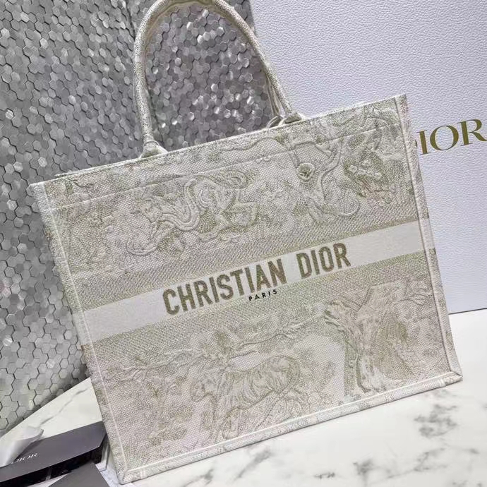 DIOR 디올