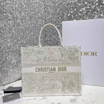 DIOR 디올