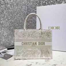 DIOR 디올