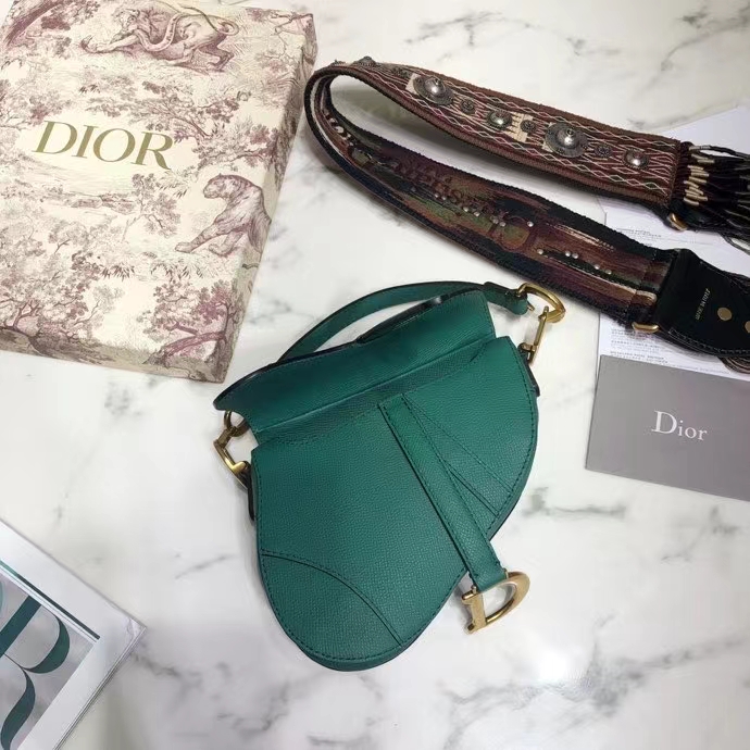 DIOR 디올