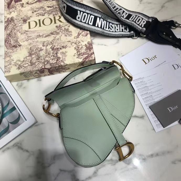 DIOR 디올