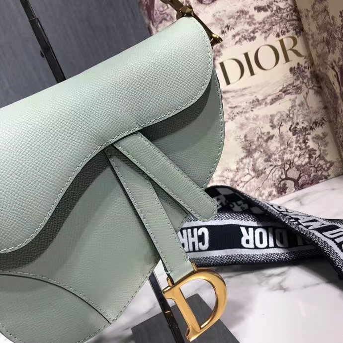 DIOR 디올