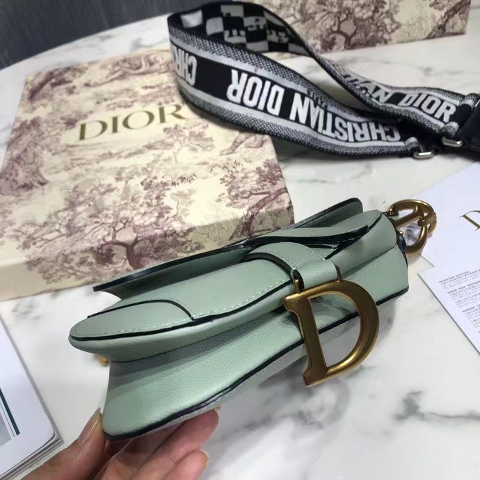 DIOR 디올