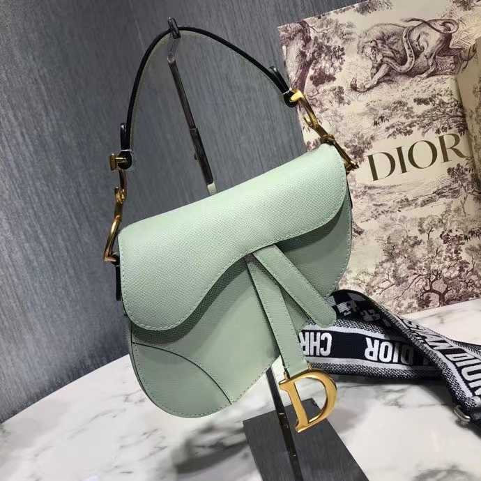 DIOR 디올