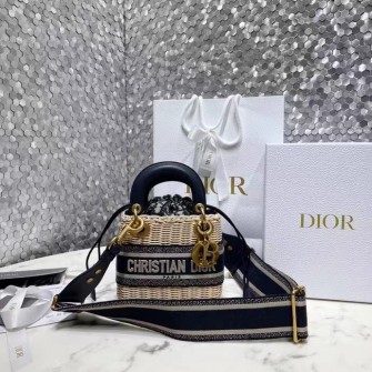 DIOR 디올