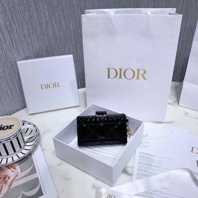 DIOR 디올