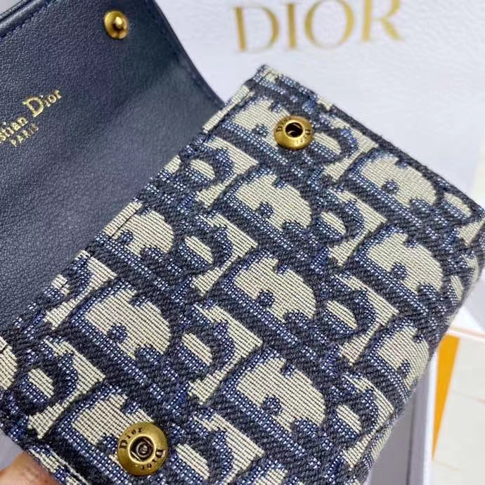 DIOR 디올