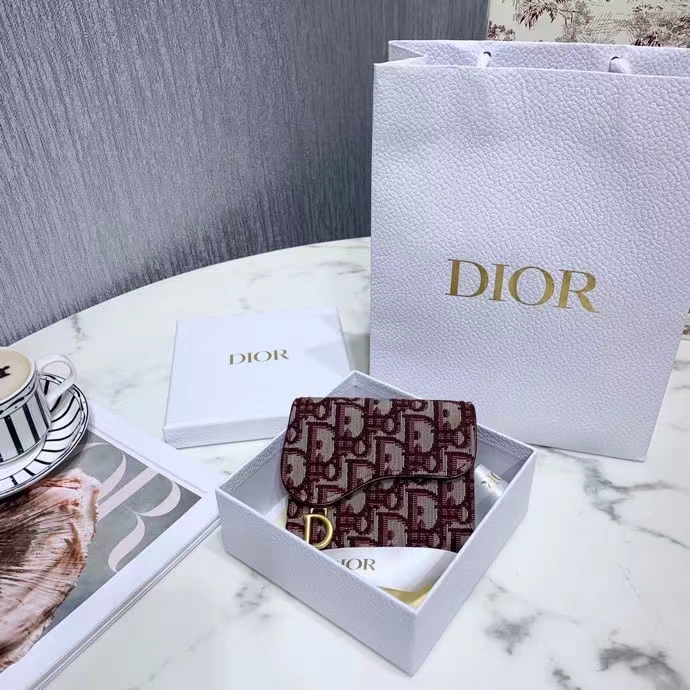 DIOR 디올