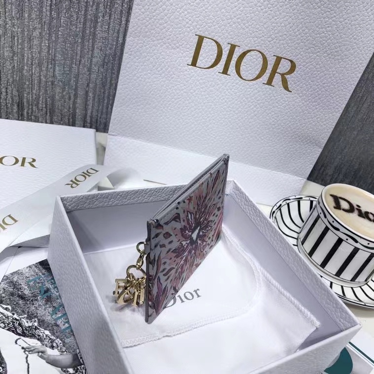 DIOR 디올