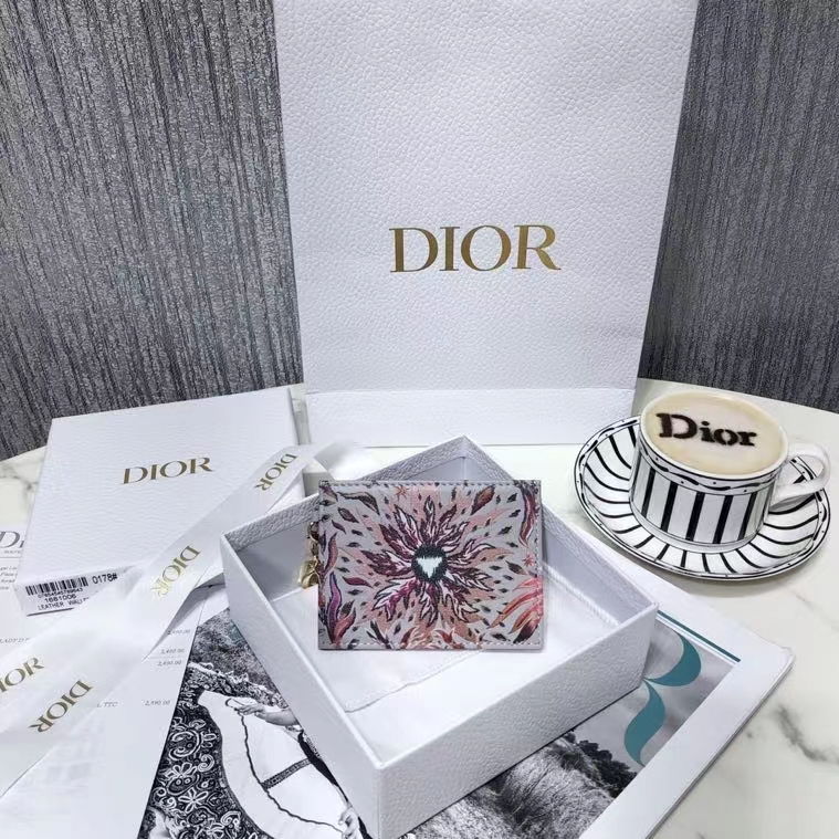 DIOR 디올