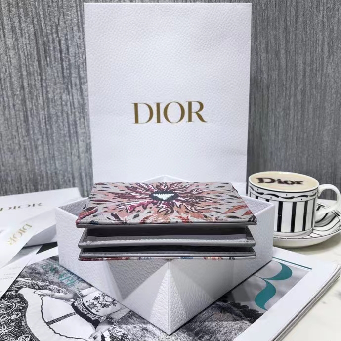 DIOR 디올