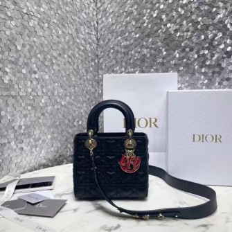 DIOR 디올