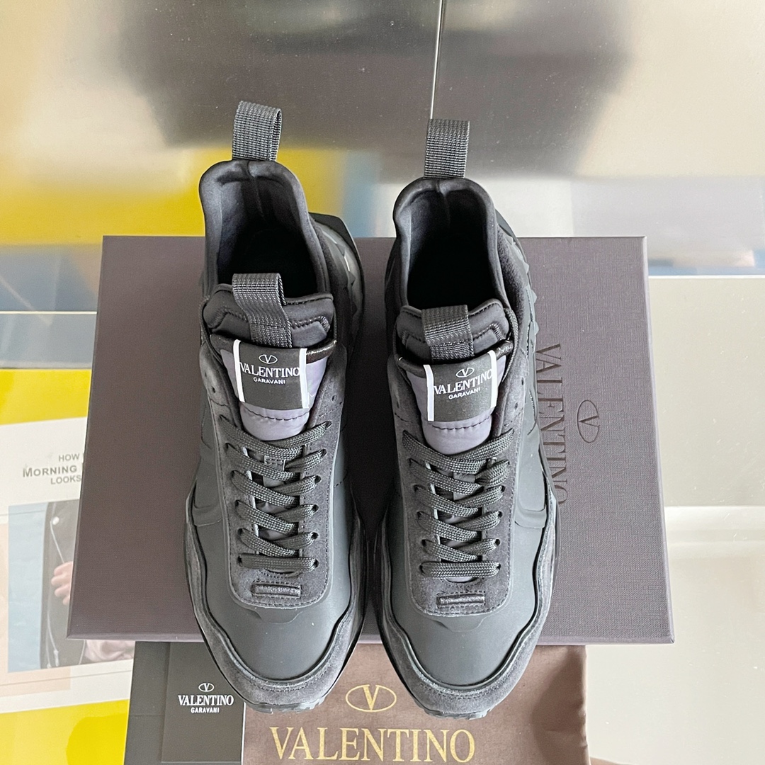 발렌티노 [VALENTINO]