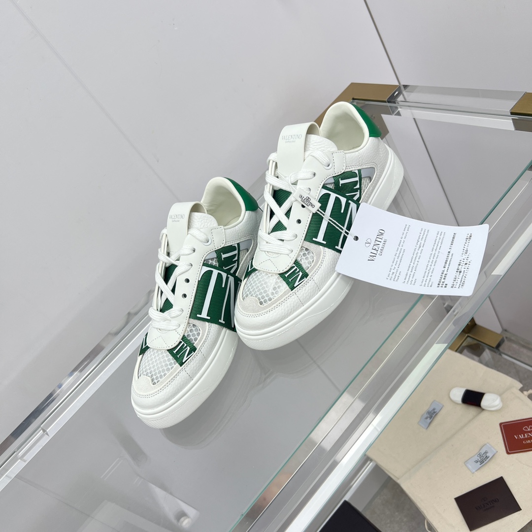 발렌티노 [VALENTINO]