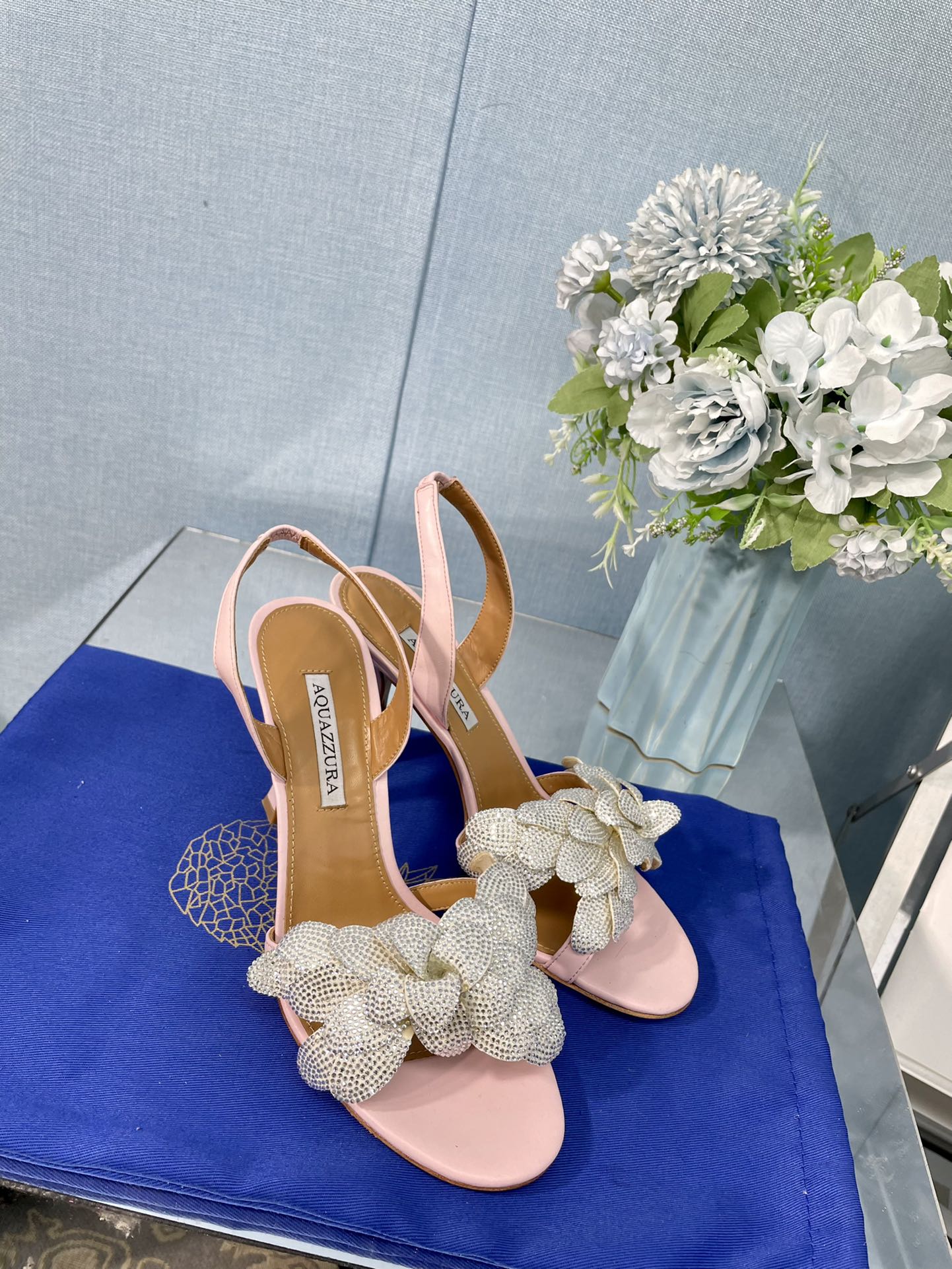 AQUAZZURA