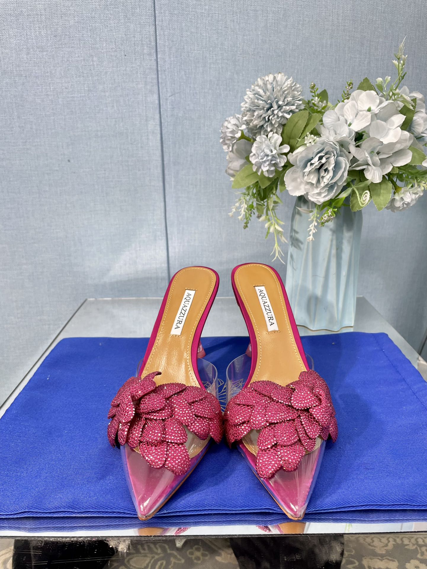 AQUAZZURA