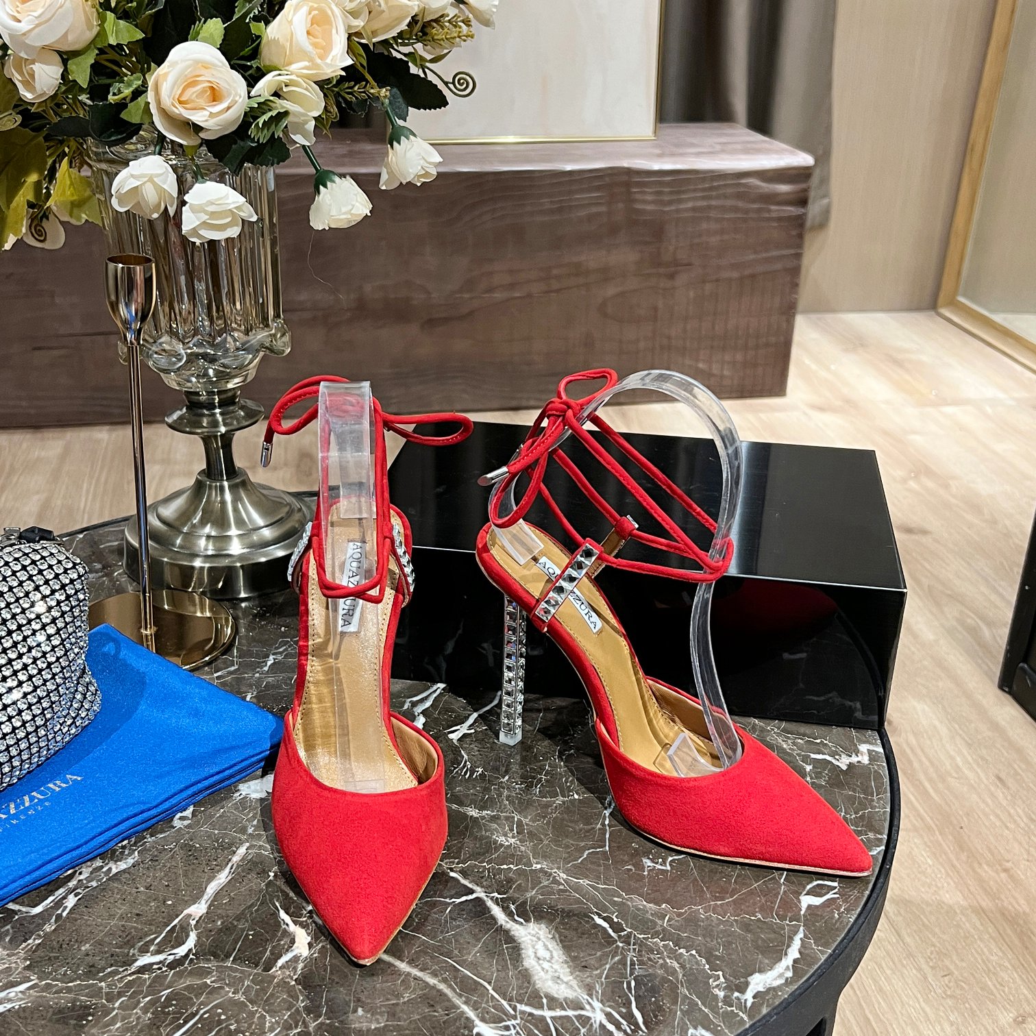 AQUAZZURA