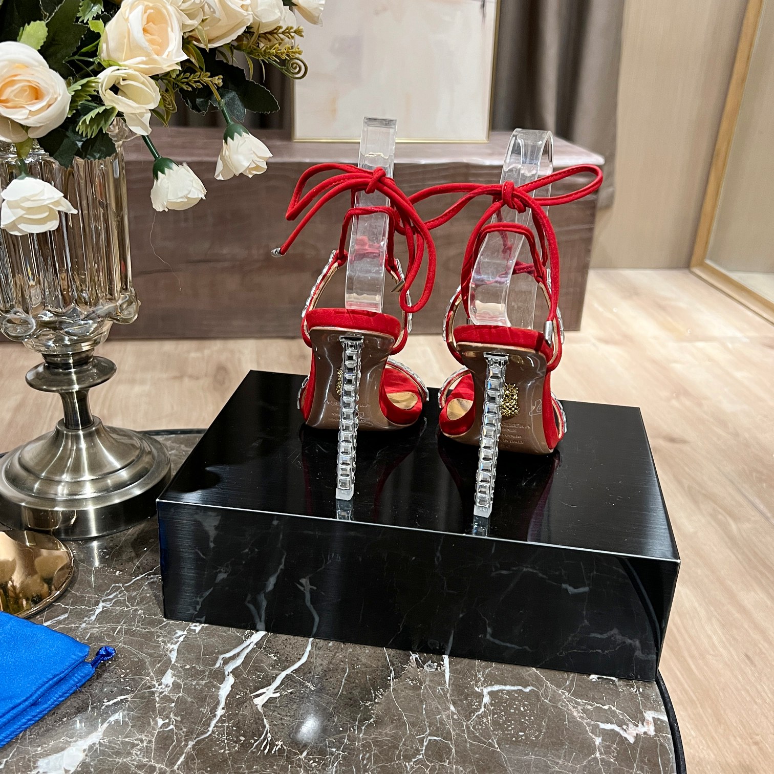 AQUAZZURA