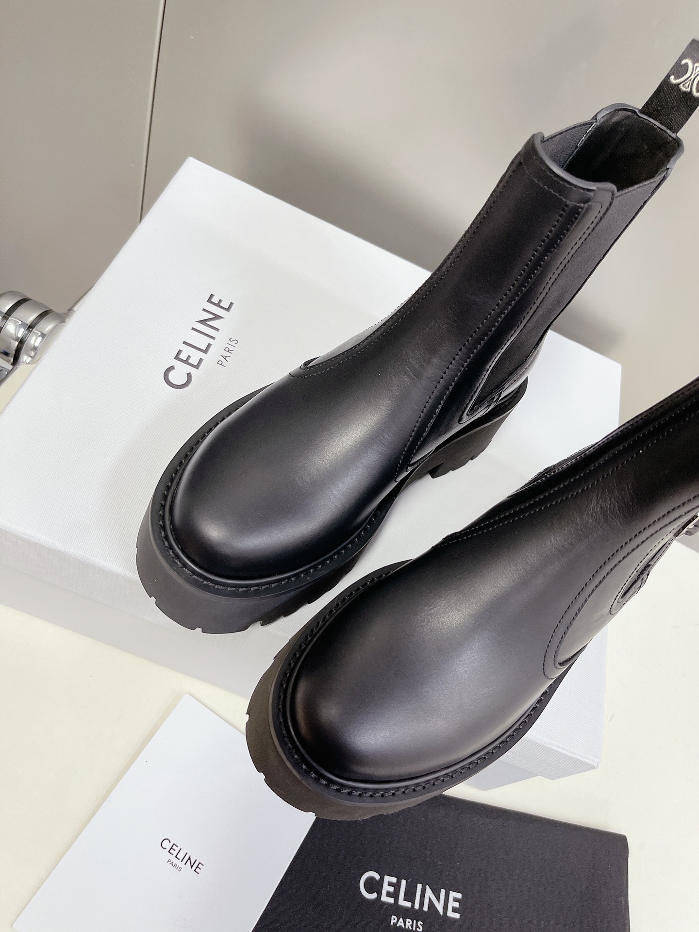 CELINE