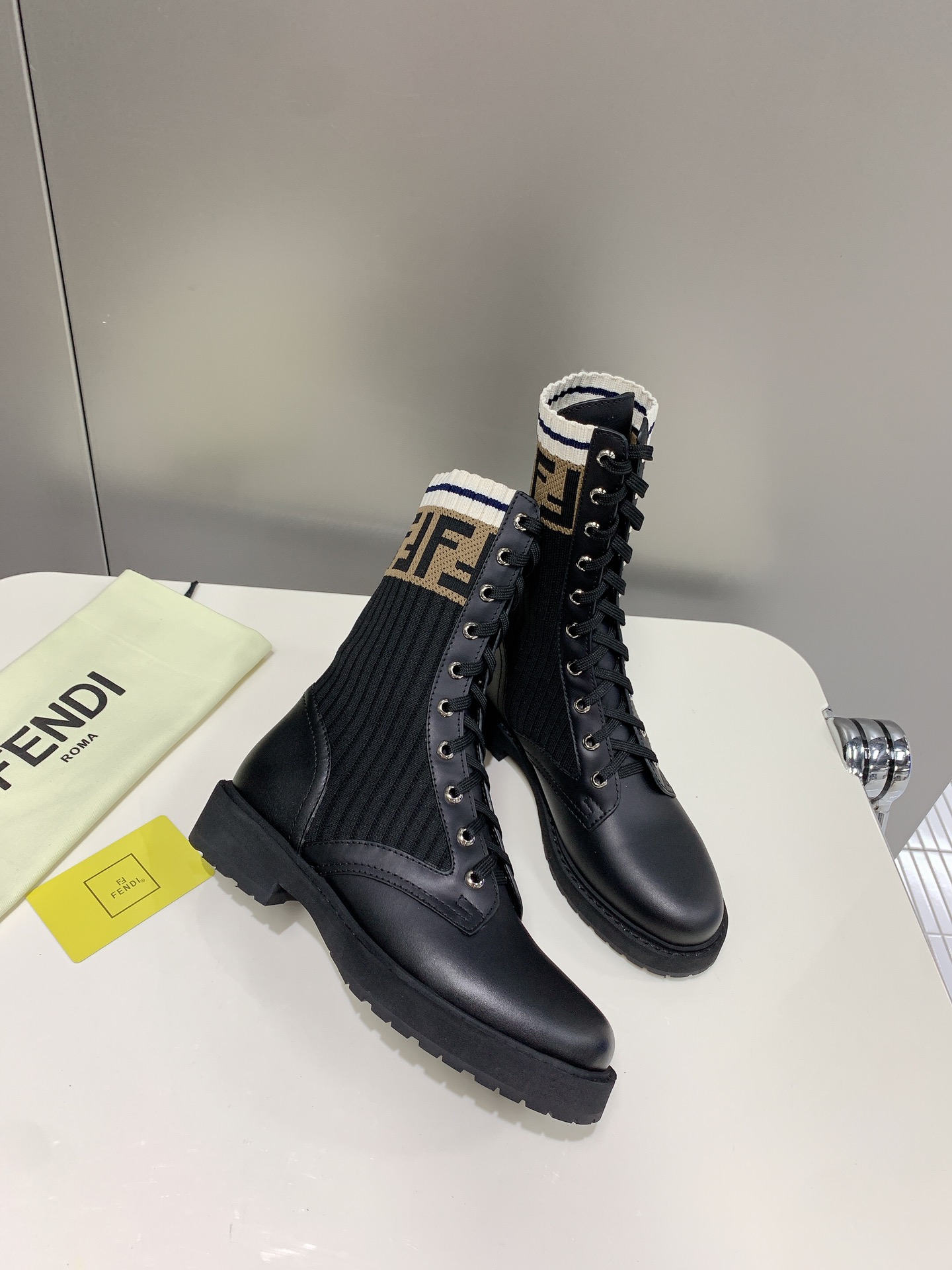 FENDI 펜디 230110434