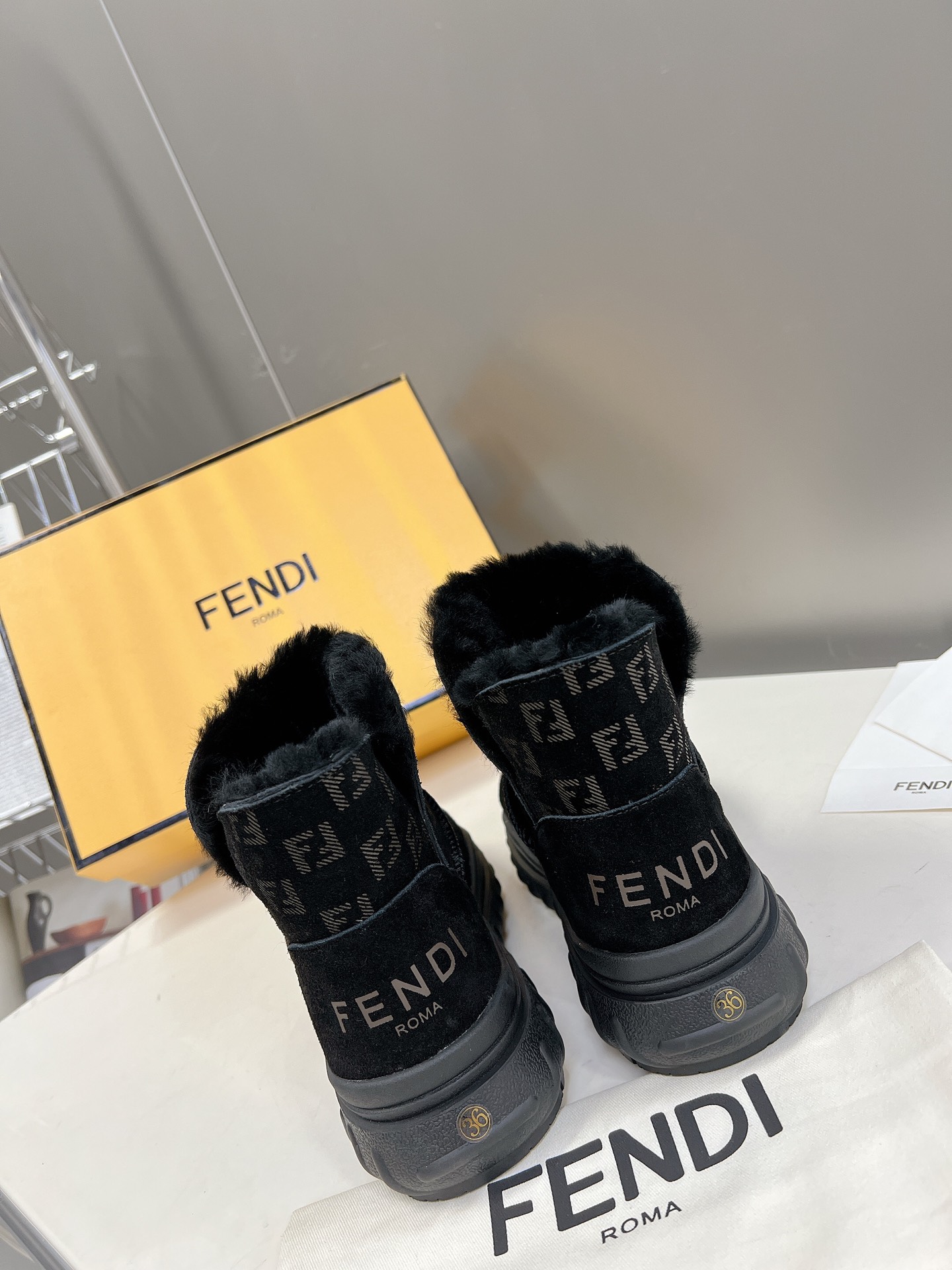 FENDI 펜디 230110449