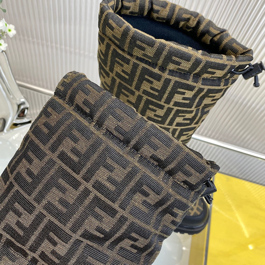 FENDI 펜디 230110539