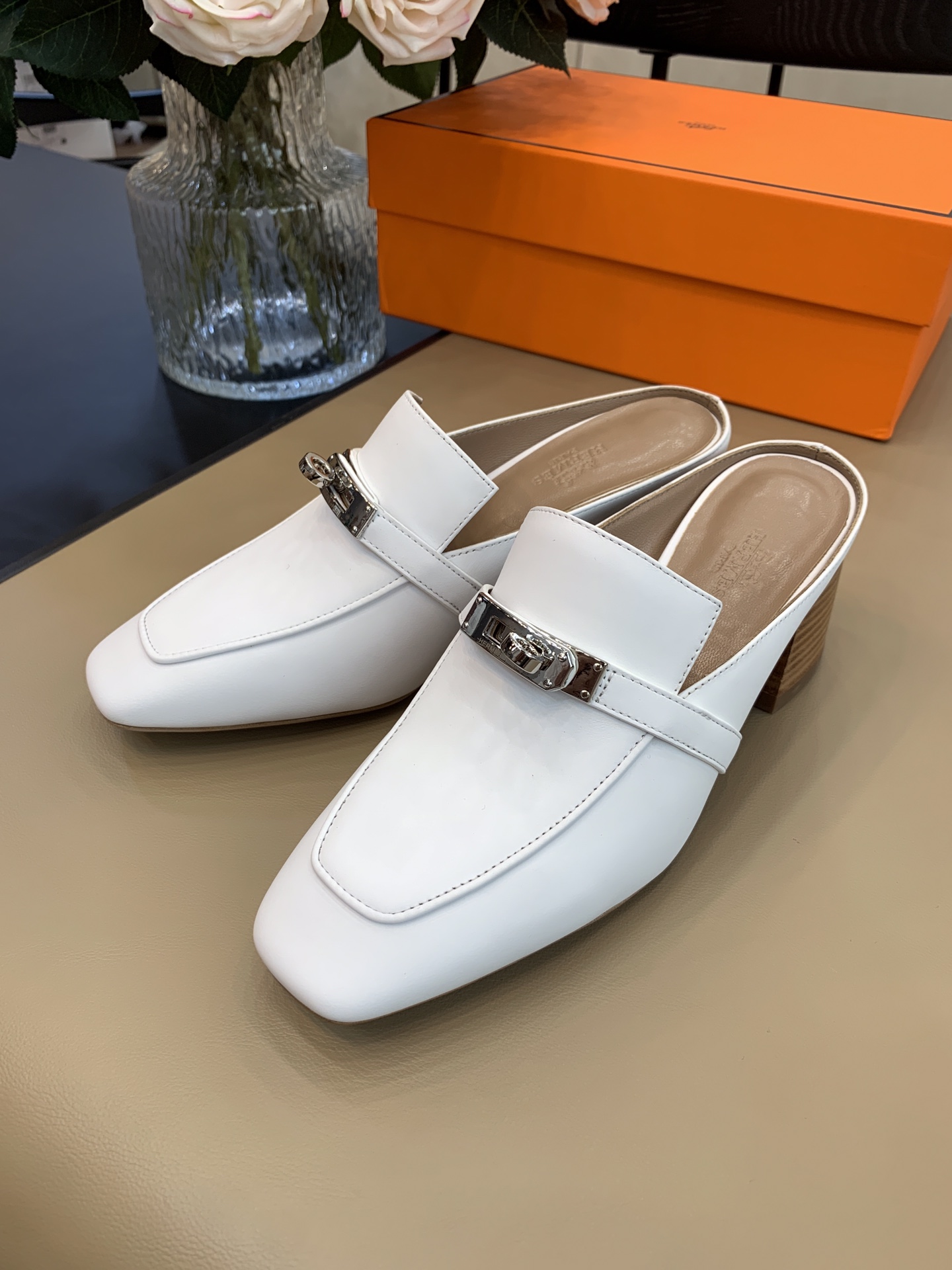 HERMES 에르메스 230110595