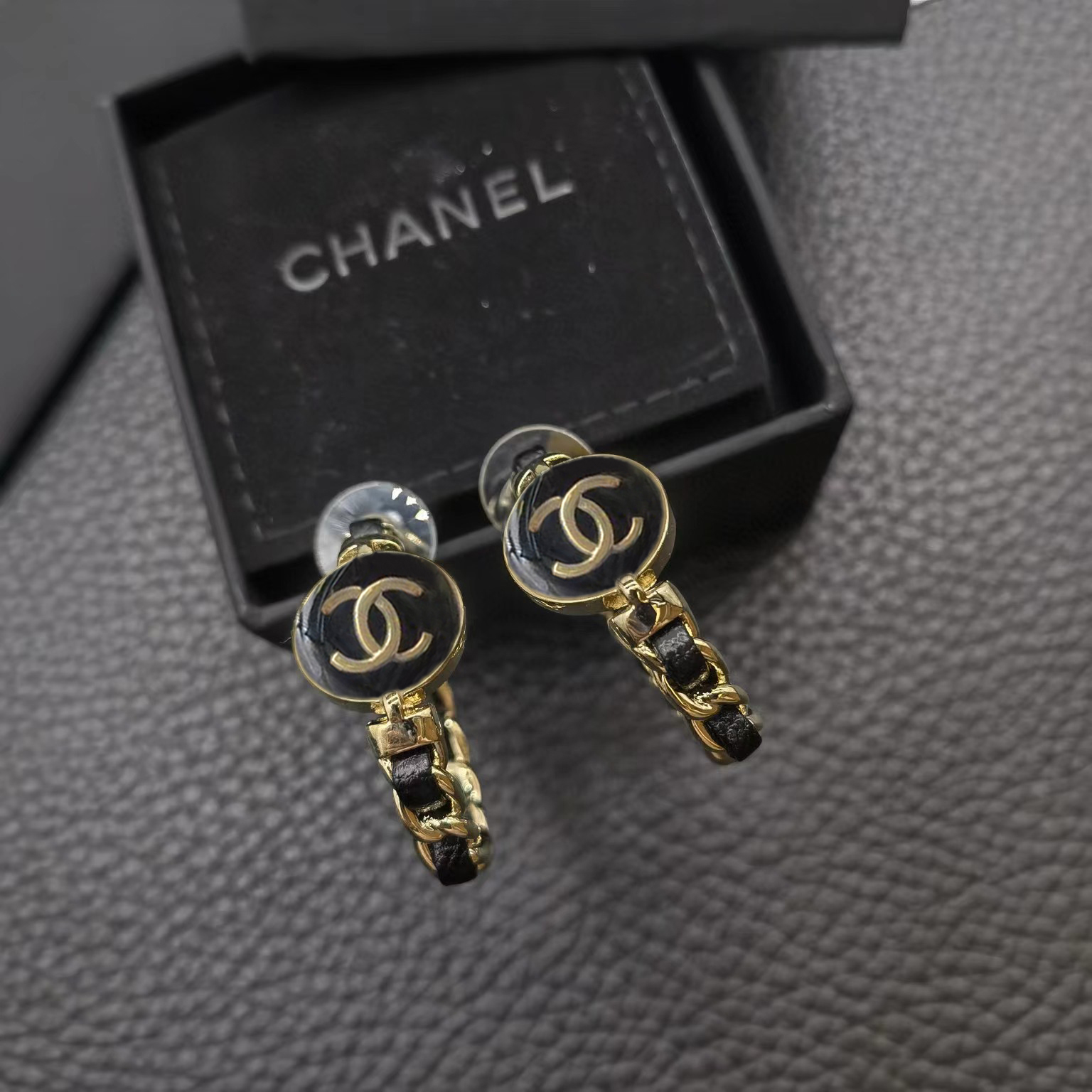 CHANEL 샤넬 233825