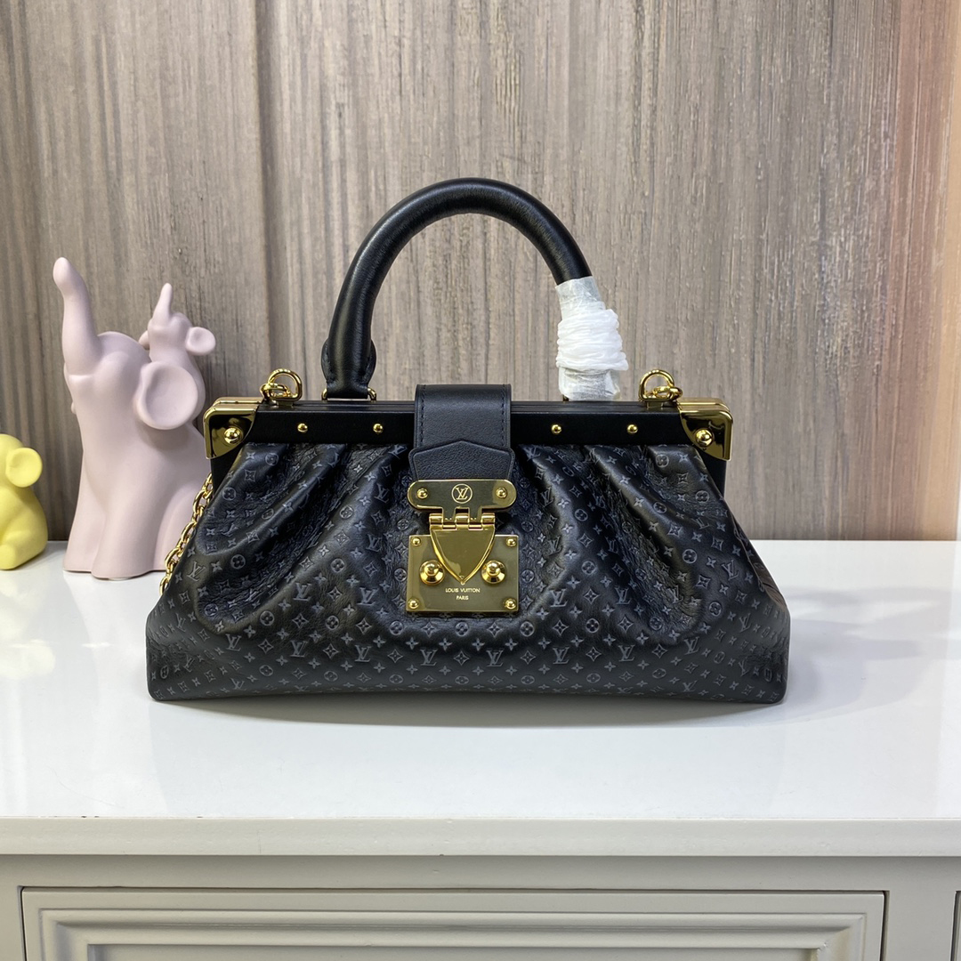 LOUIS VUITTON 루이비통 모노그램 클러치 M22326