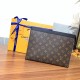 LOUIS VUITTON 루이비통 포쉐트 보야주 MM M44466