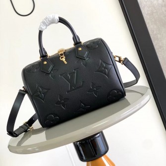 LOUIS VUITTON 루이비통 스피디 반둘리에 25 M58951