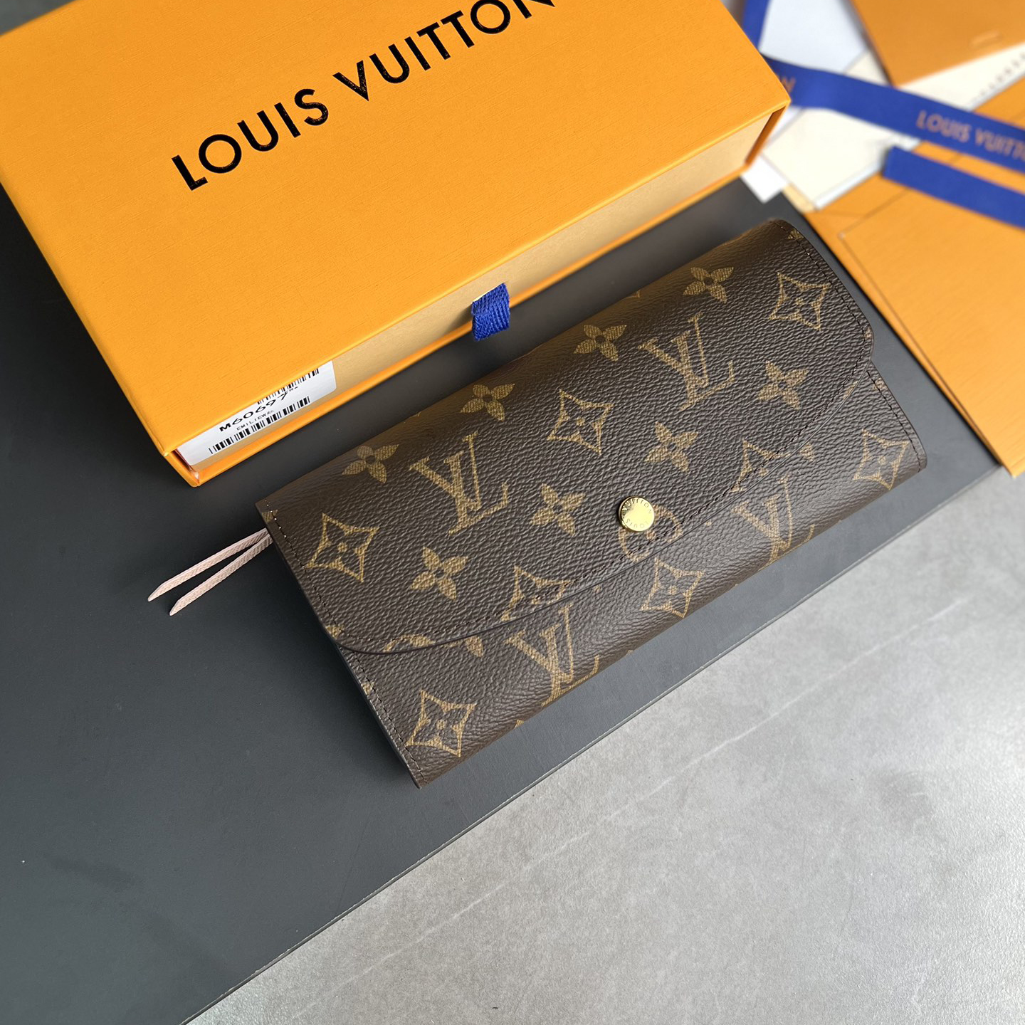 LOUIS VUITTON 루이비통 에밀리 월릿 M61289