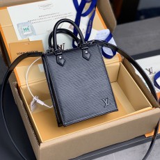 LOUIS VUITTON 루이비통 쁘띠 삭 플라 M69441