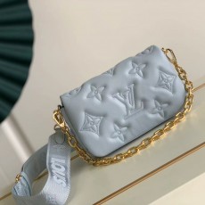 LOUIS VUITTON 루이비통 월릿 온 스트랩 Bubblegram M81399